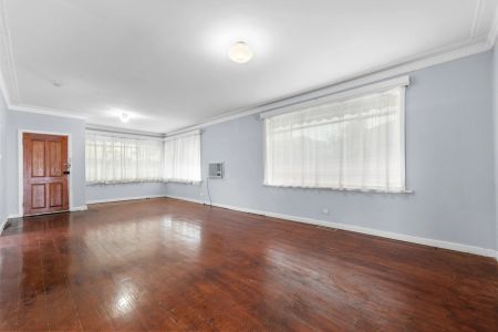 Great Location! - Photo 4