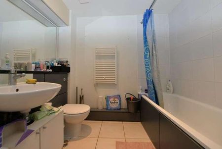 Queen Of The Isle Apartments, Eastferry Rd, Canary Wharf, E14 - Photo 5