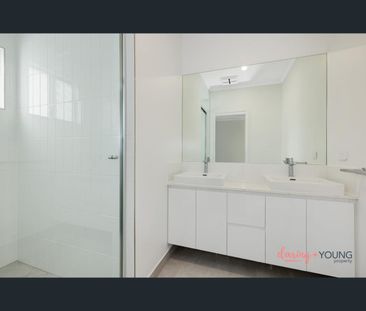 46 Pepperbush Circuit, Mount Low, Qld 4818 - Photo 3