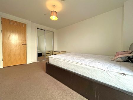 2 bedroom Apartment to rent - Photo 2