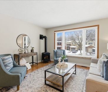 For Lease - 102 Turnberry Crescent Unit# Main Floor, Clarington, On... - Photo 3