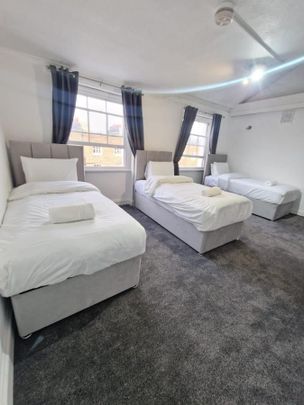 10 Bed Detached House, York Street, W1H - Photo 1
