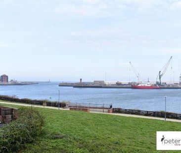 Topcliff, St Peters Riverside, Sunderland, SR6 - Photo 5