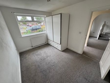 3 Bedroom Semi-Detached Dormer Bungalow - Photo 5
