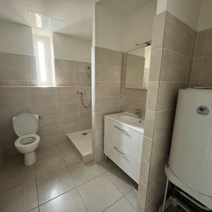 Location Appartement 2 pièces 32m² VONNAS 01540 - Photo 2