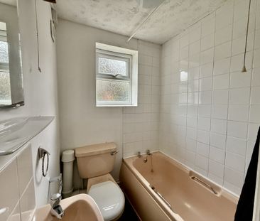 *Superbly located 2-bed mid-terrace on Slack Lane, Derby. Spacious ... - Photo 1