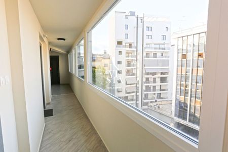 Studio/Γκαρσονιέρα για ενοικίαση Πλατεία Εβραίων (Λάρισα) - Φωτογραφία 4