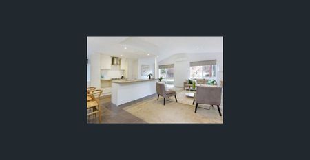 Quiet Court Family Home - Photo 4