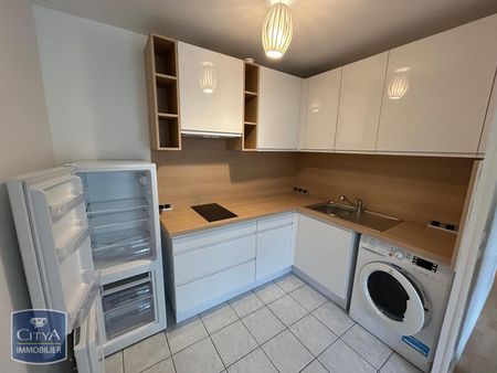 Location Appartement 1 pièce 34m² LILLE 59000 - Photo 3