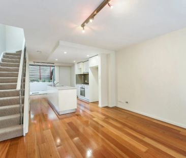 Tranquil, Convenient and Contemporary - Photo 1