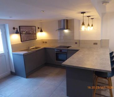 2 bedroom terraced house to rent - Photo 5