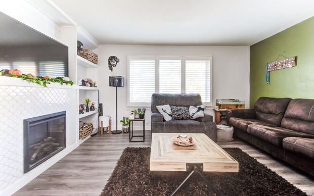 For Lease - 10 Innes Place, Woodstock, Ontario - Photo 1