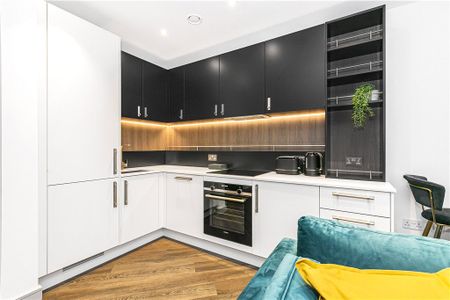 Eden Grove, Staines-upon-Thames, Surrey, TW18 4ZW - Photo 4