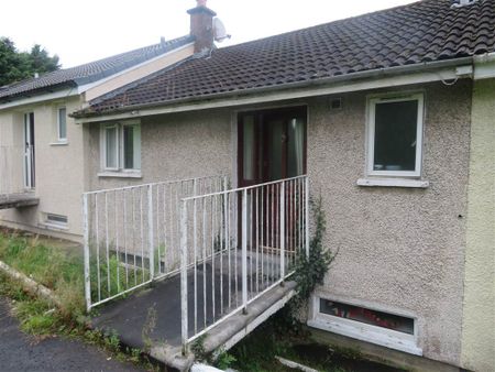 16 Forthriver Way, Ballygomartin, Belfast, BT13 3UH - Photo 3