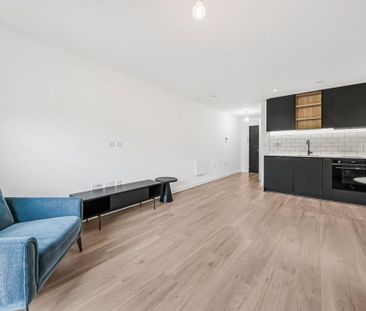 Studio to rent - Photo 2