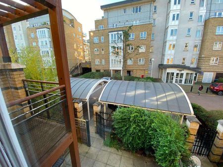 St. Davids Square Room 6 - Photo 3