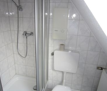 **SCHNUCKELIGES NEST FÜR SINGLES! Attraktive 1,5-Zi.-Wohnung in sch... - Photo 2