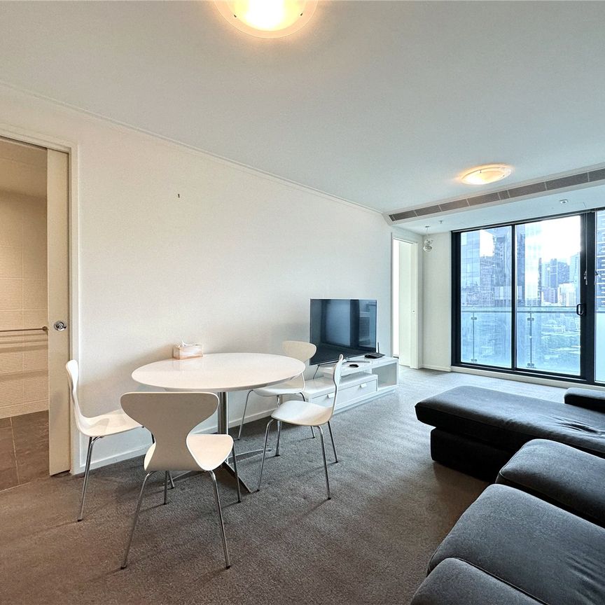 2500/180 City Road - Photo 1