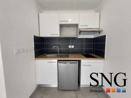 BEAU T2 AVEC TERRASSE ET JARDIN . PARKING DOUBLE - Photo 4