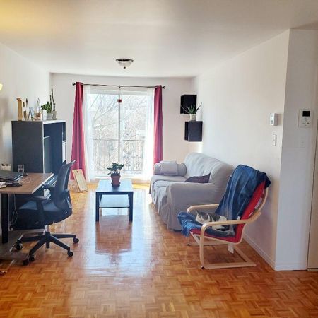 5 1/2 - RUE MONTARVILLE - LONGUEUIL - Photo 4