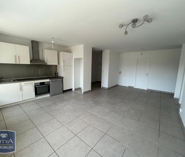 Location Appartement 4 pièces 82m² BRON 69500 - Photo 4