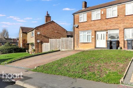 3 bedroom semi-detached house to rent - Photo 5