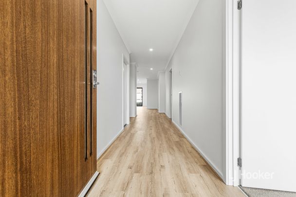 30 Pegasus Drive, Weir Views VIC, Belconnen - Photo 1