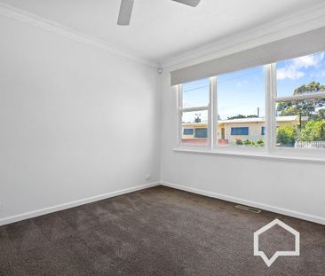 Neat home close to town - Photo 5