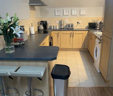 Room in a Shared Flat, Flaxley Court, B33 - Photo 2