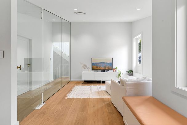 14 Amitaf Avenue, Caringbah South NSW 2229 - House For Rent | Domain - Photo 1