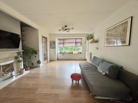 3 bedroom semi-detached house to rent - Photo 2