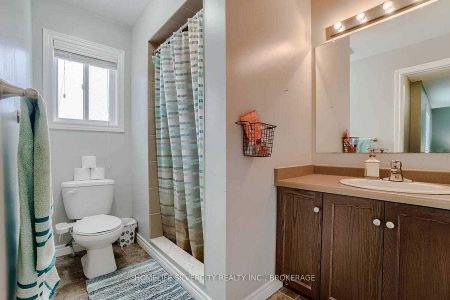 For Lease - 19 Patterson Drive Unit# UPPERS Exclude Basement, North Dumfries, Ontario - Photo 2