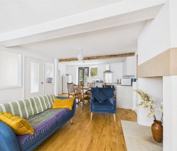 2 bedroom terraced house to rent - Photo 4