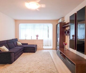 Apartament spațios de 3 camere cu loc de parcare inclus - Photo 1