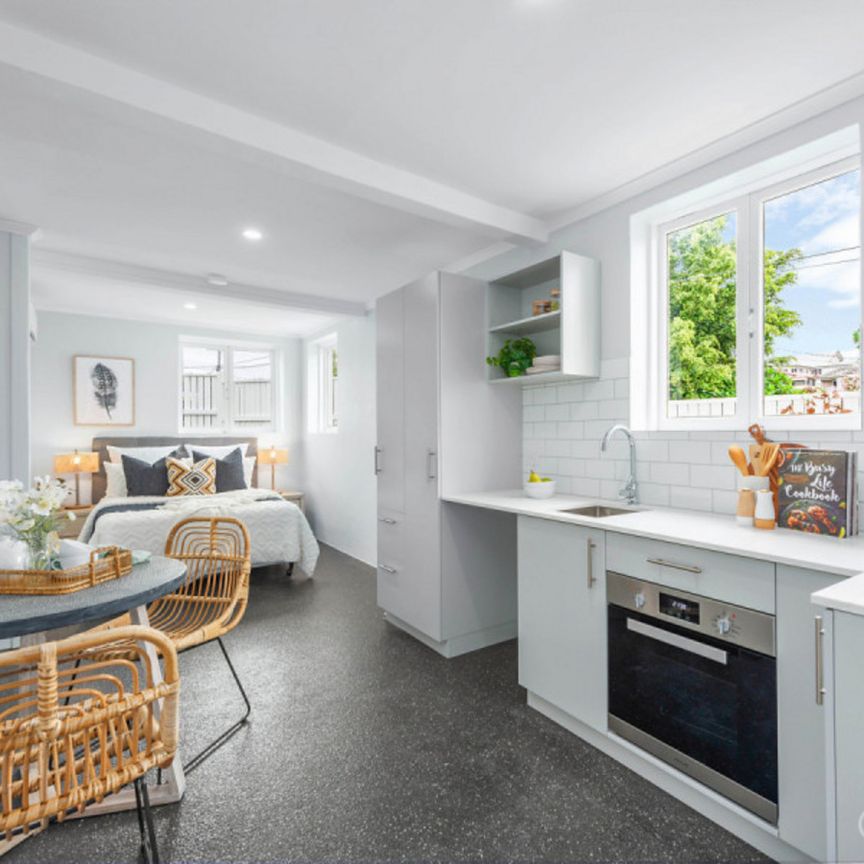 Annerley Studio, Partially Furnished - Photo 1