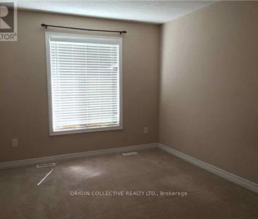 2307 WHISTLING SPRINGS CRESCENT - Photo 2