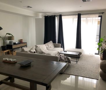 Lightsview - Photo 2