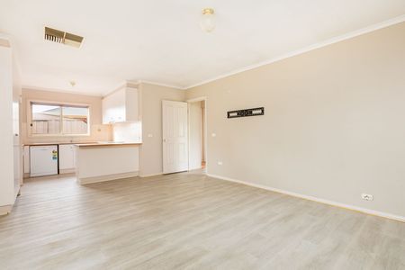 Well-Presented Family Home in Convenient Location - Photo 4
