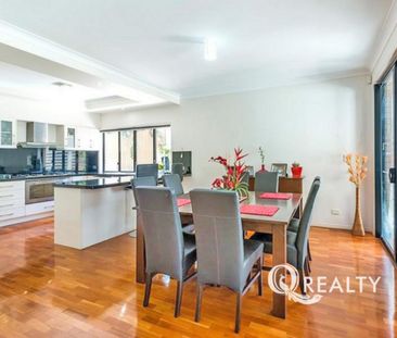 🏡Large Family Home With Pool In Stretton School Catchment And New C... - Photo 5