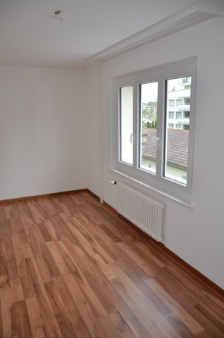 "moderne 3.0 Zimmer-Wohnung an zentraler Lage mit Balkon" - Foto 3