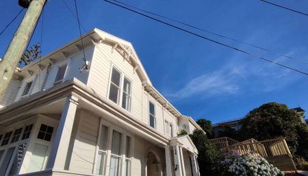 Exquisite Renovated to 2022 European Standards - Photo 4