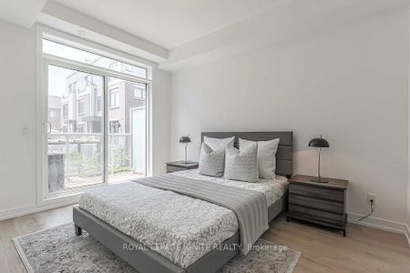 For Lease - 3058 Sixth Line Unit# 203, Oakville, Ontario - Photo 2