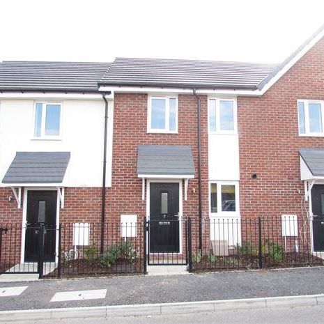 2 bedroom terraced house to rent - Photo 2