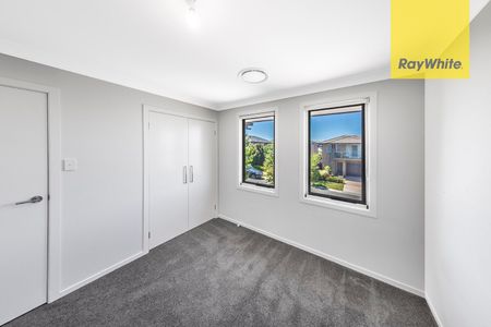 NEAR NEW LARGE HOME IN NEW ESTATE AREA! READY TO MOVE IN! - Photo 2