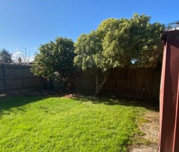 Large Family Home - Photo 1