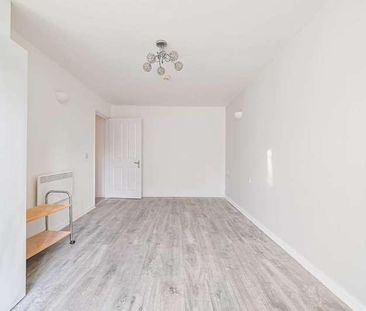 Outlook House, En, Enfield, EN3 - Photo 5