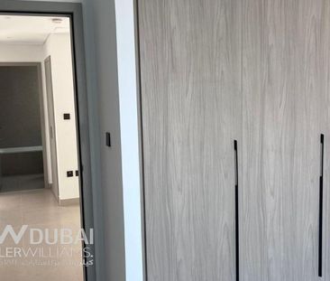 Private Garden | Spacious | Family Living | Vacant - Photo 3