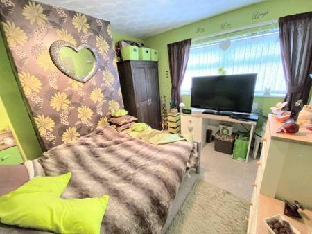 2 bedroom terraced house to rent - Photo 4