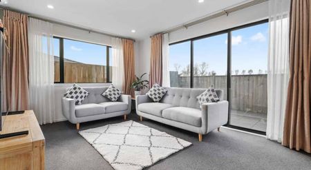 Charming Family Home at 57 Sapwood Crescent – Kauri Flats School Zone - Photo 5
