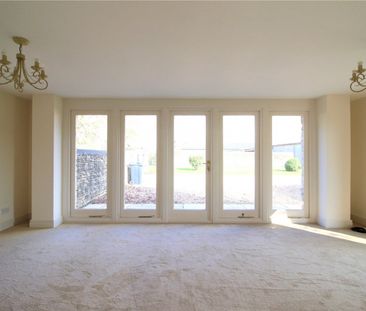 Park Farm, - Photo 2